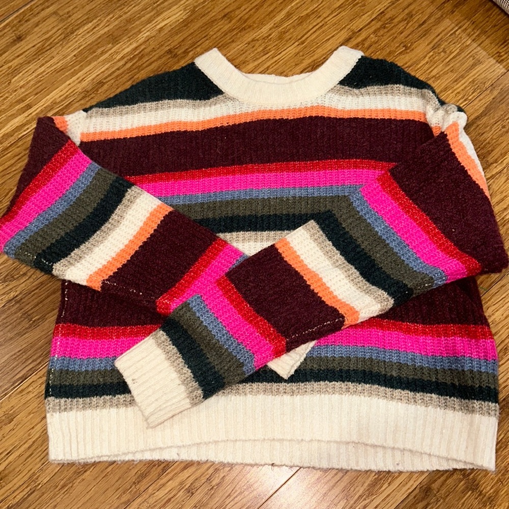 American eagle sweater